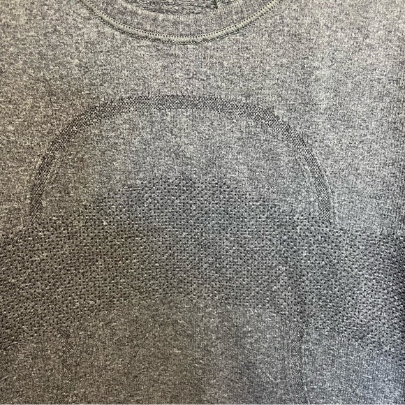 Lululemon Gray Run Swiftly Racerback Tank Top Women’s Size 4 - Picture 3 of 9